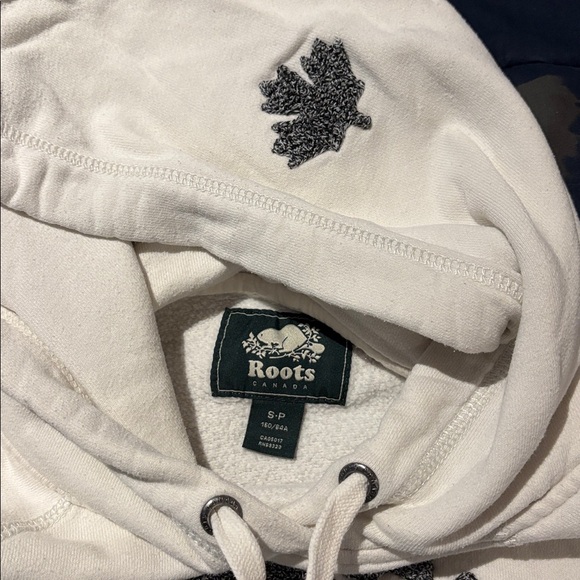 Roots White/Cream Hoodie with Graphic - size S - Picture 4 of 16